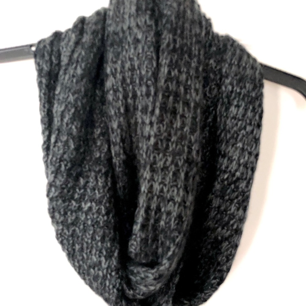Women’s Element Long infinity scarf 🧣 grey black